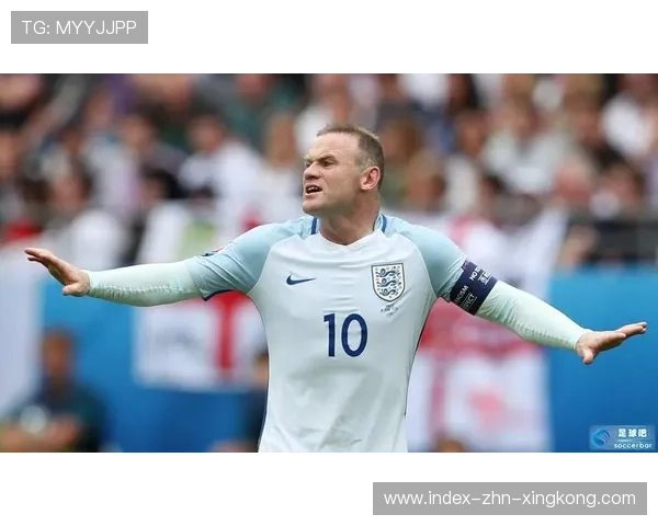 足球中场组织如大师:掌控全局的艺术与智慧 足球中场组织如大师:掌控全局的艺术与智慧