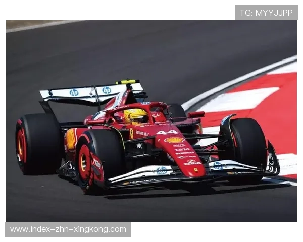 F1汉密尔顿模拟赛节奏更顺畅:探索极限速度与驾驶艺术的完美结合 F1汉密尔顿模拟赛节奏更顺畅:探索极限速度与驾驶艺术的完美结合