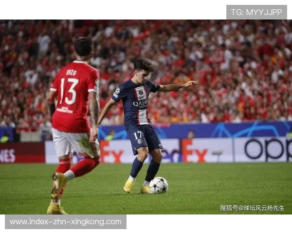 巴黎圣日耳曼前场逼压节奏高涨对抗感瞬间拉满 巴黎圣日耳曼前场逼压节奏高涨对抗感瞬间拉满