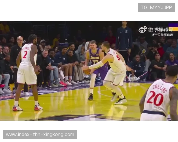 NBA湖人连续抢下前场球,攻势急速上扬 NBA湖人连续抢下前场球,攻势急速上扬