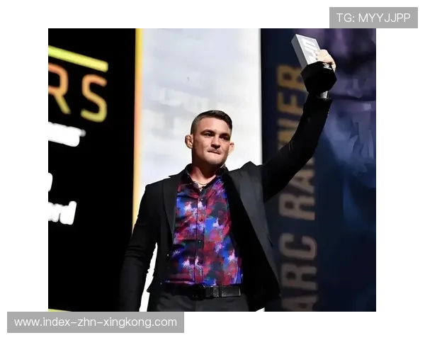 UFC摔跤技连续得分形成压制：如何在格斗赛场上无懈可击？