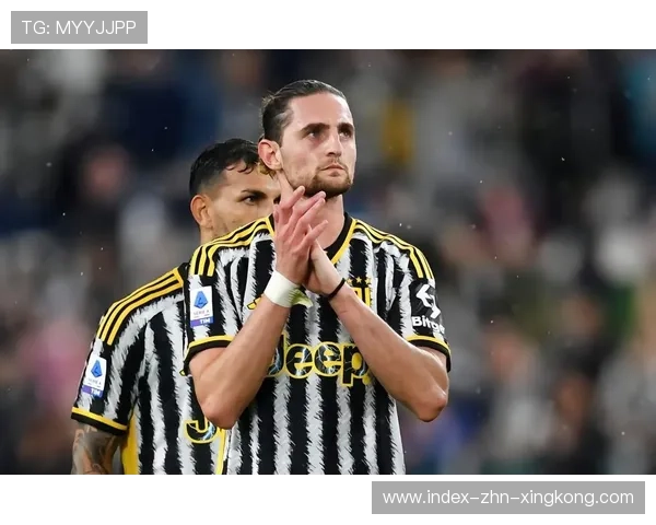 尤文双后腰统治中场，拉比奥特强势护球展现硬度